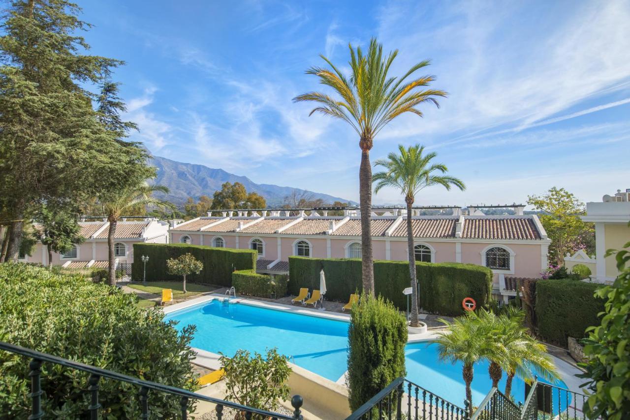 2 Bedroom Next To Porto Apartment Marbella