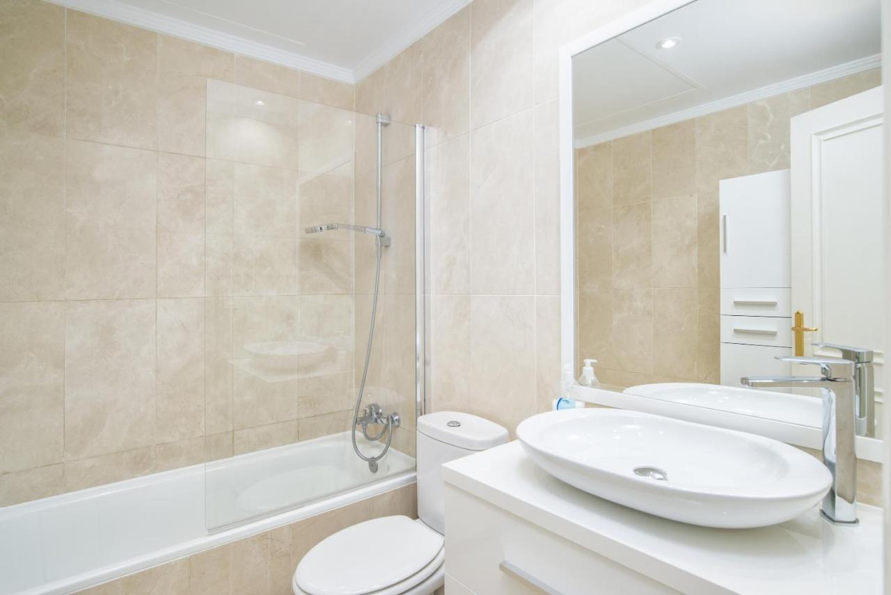 2 Bedroom Next To Porto Apartment