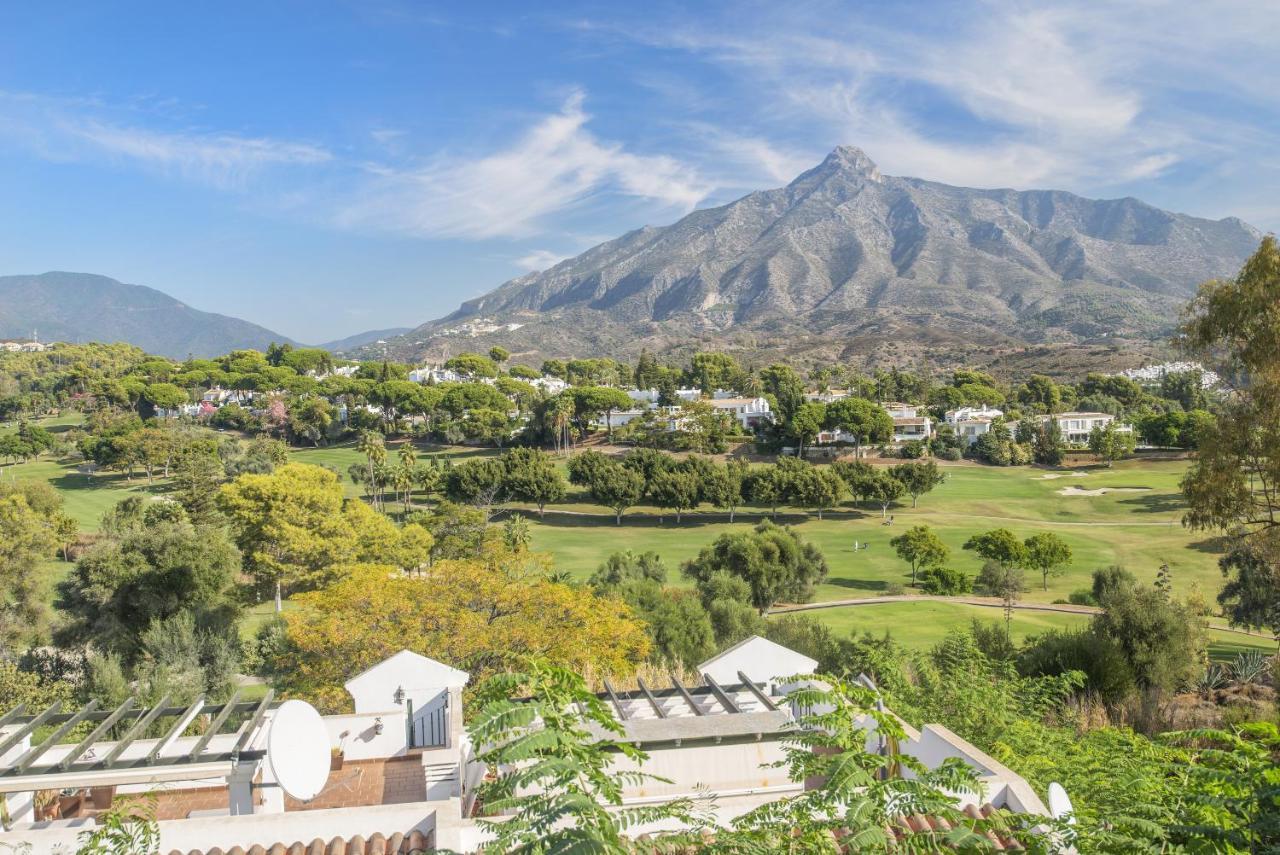 2 Bedroom Next To Porto Apartment Marbella
