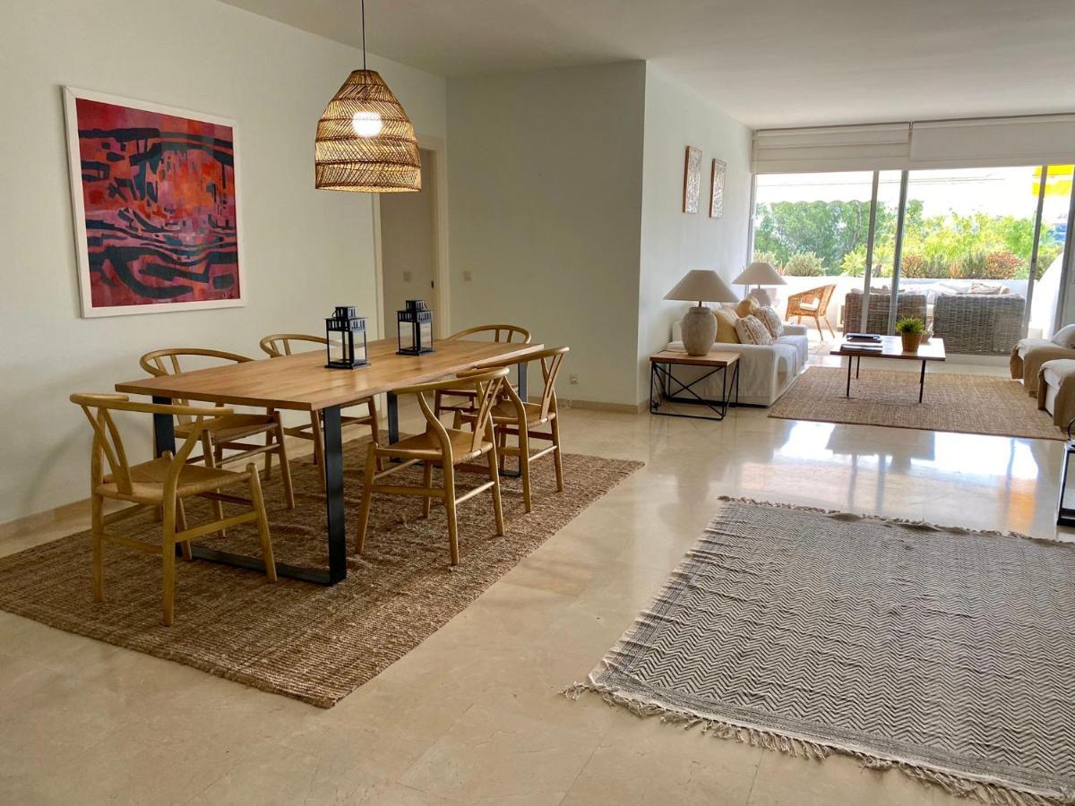 Guadalmina Beach Holidays Apartment, Marbella