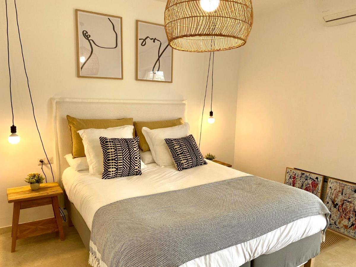 Guadalmina Beach Holidays Apartment, *