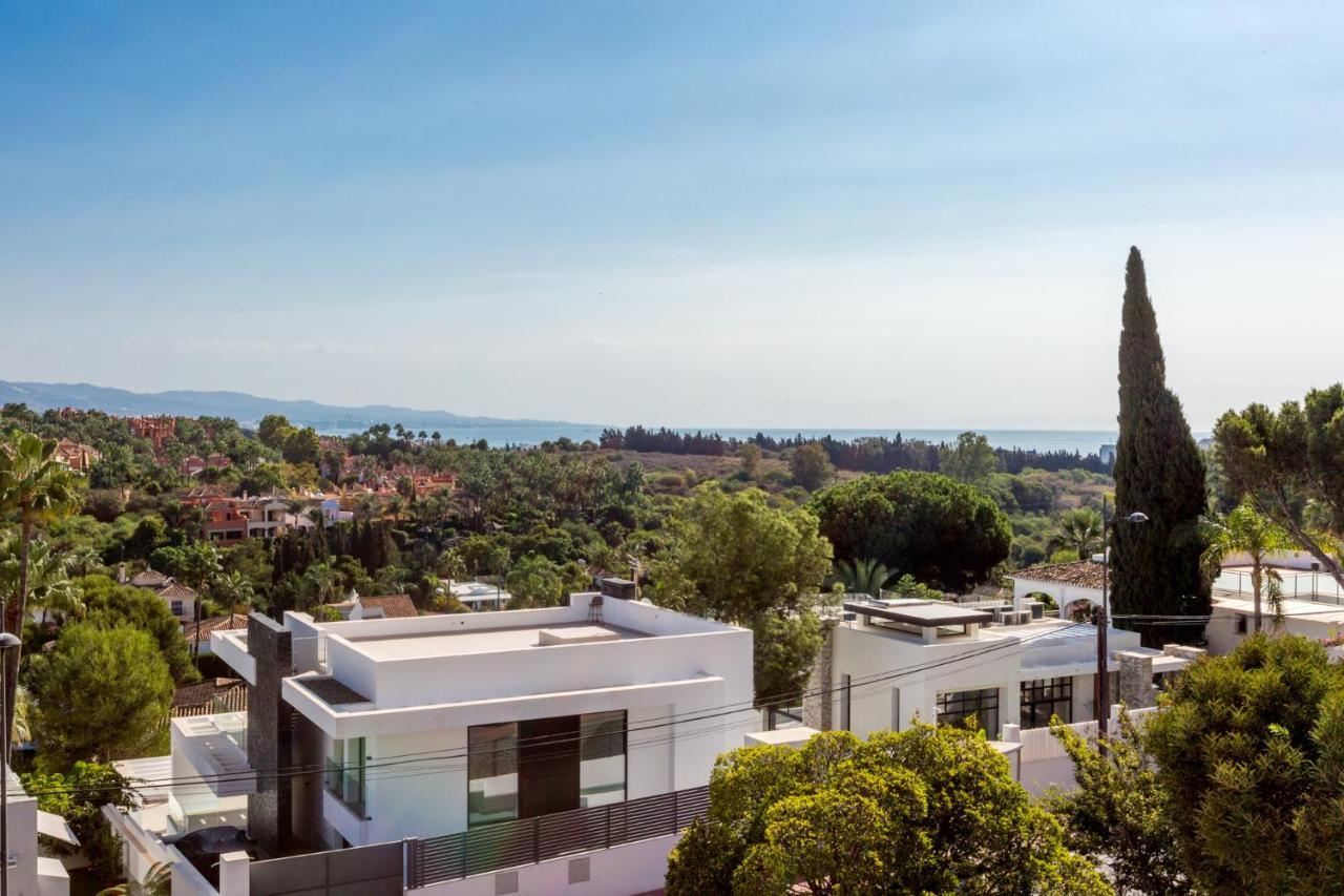 Apartamento In Senorio De Aloha With Sea Views Marbella