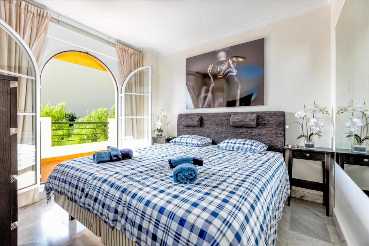 In Senorio De Aloha With Sea Views Apartamento