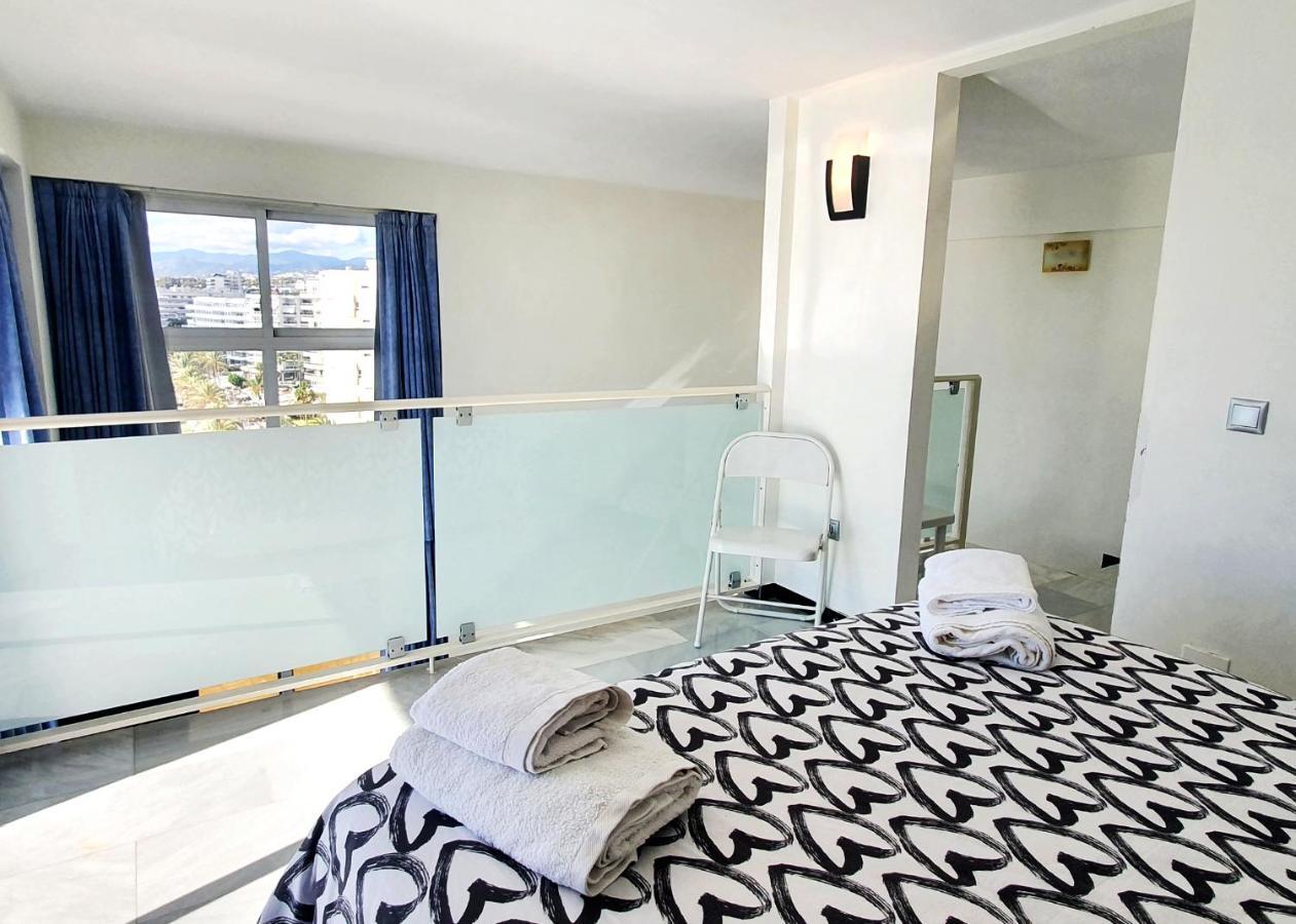 Skol 715. Spectacular Corner Duplex In Apartment *