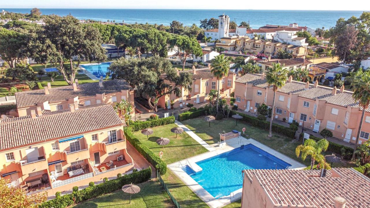 Gorgeous 2 Bedroom Townhouse In Marbella, Steps From An Incredible *