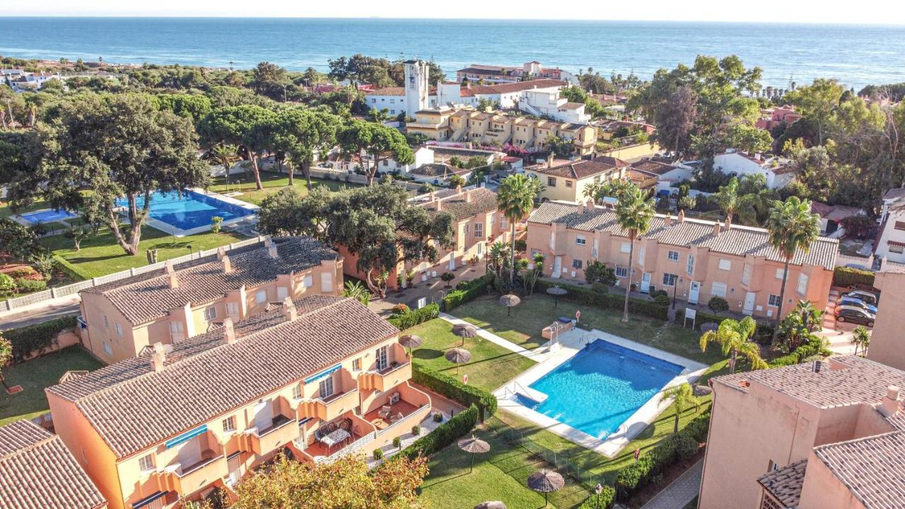 Holiday home Gorgeous 2 Bedroom Townhouse In Marbella, Steps From An Incredible