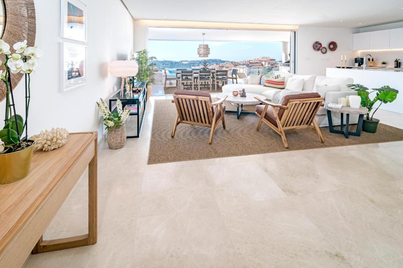 Apartment Lmr- Luxury Apartment, Private Pool, Stunning View, Families Only,