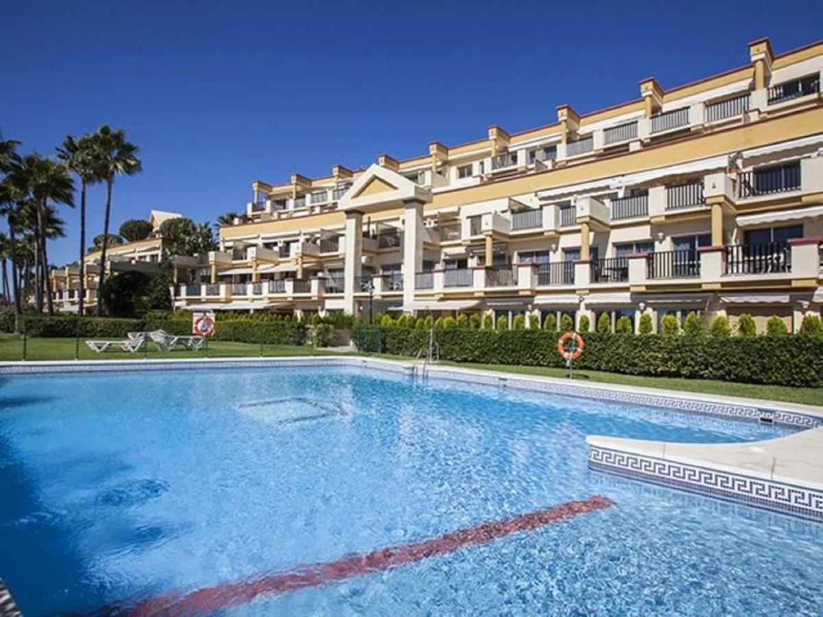 Suitur Elviria View Apartment Marbella
