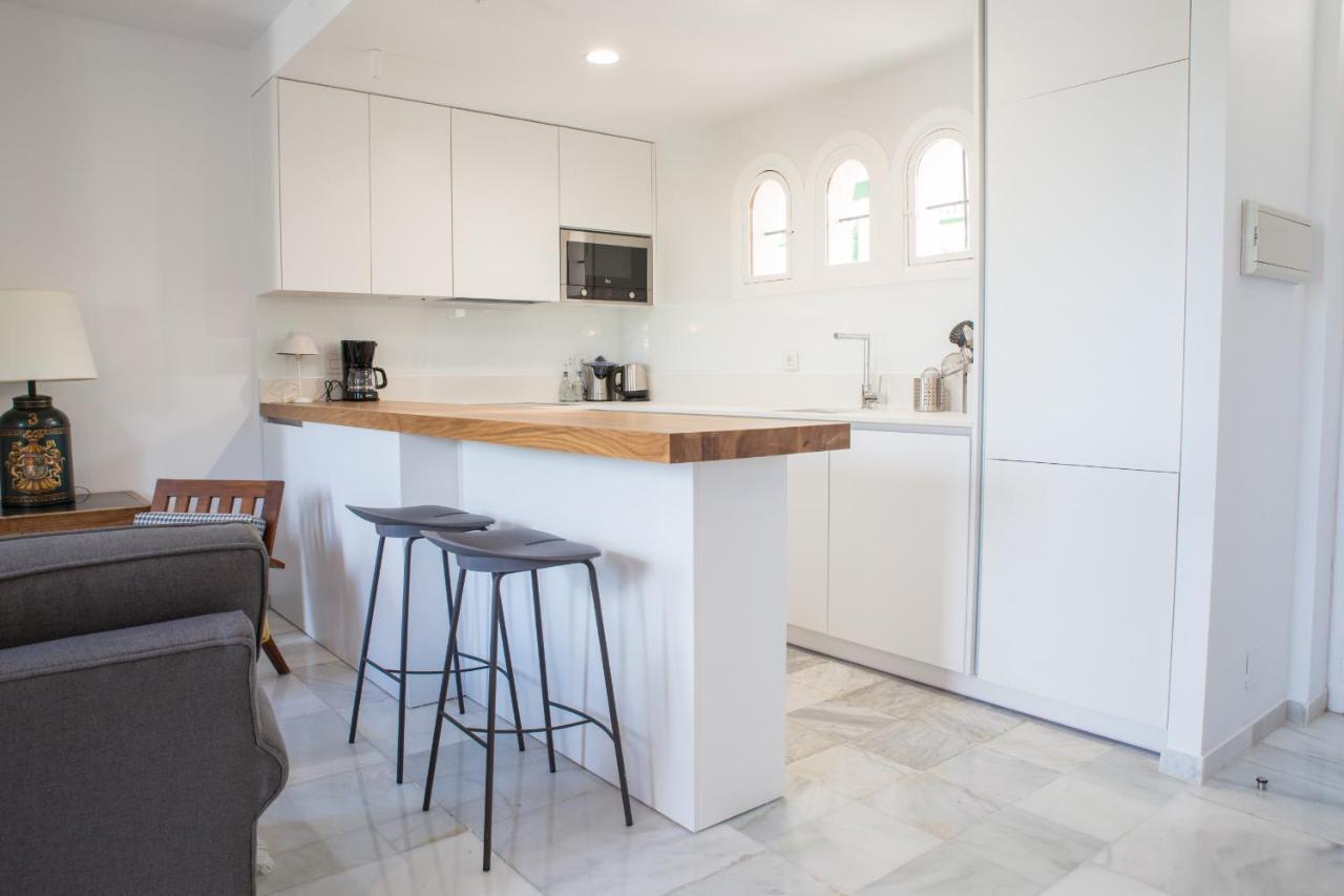 Expo Golden Mile Apartment