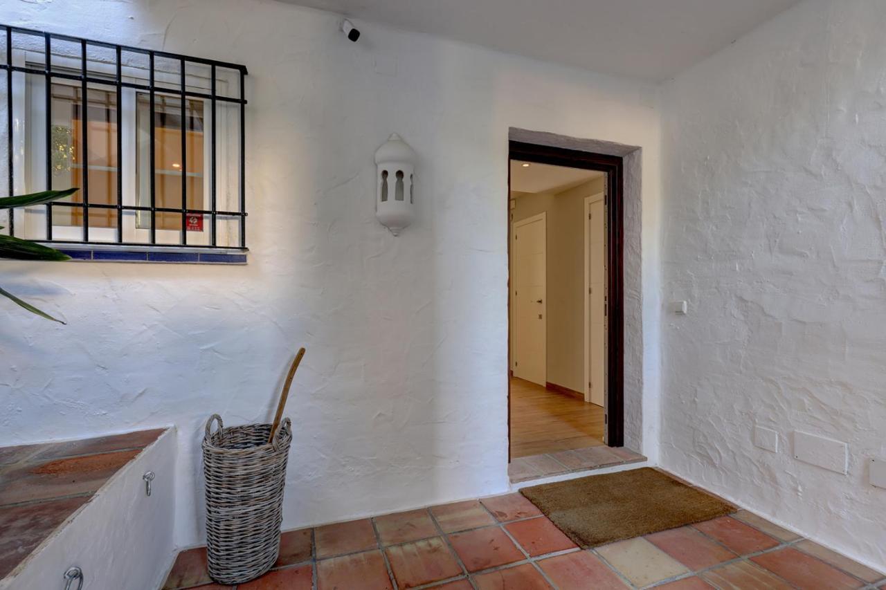 Luxurious In Puente Romano, *