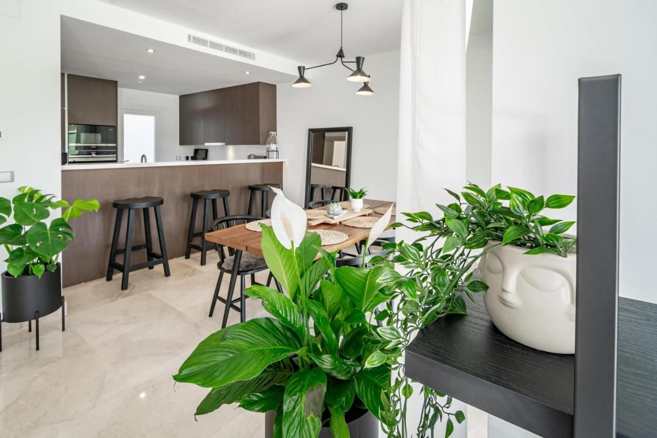 Gg- Modern Townhouse, Families & Couples Only Ferienhaus