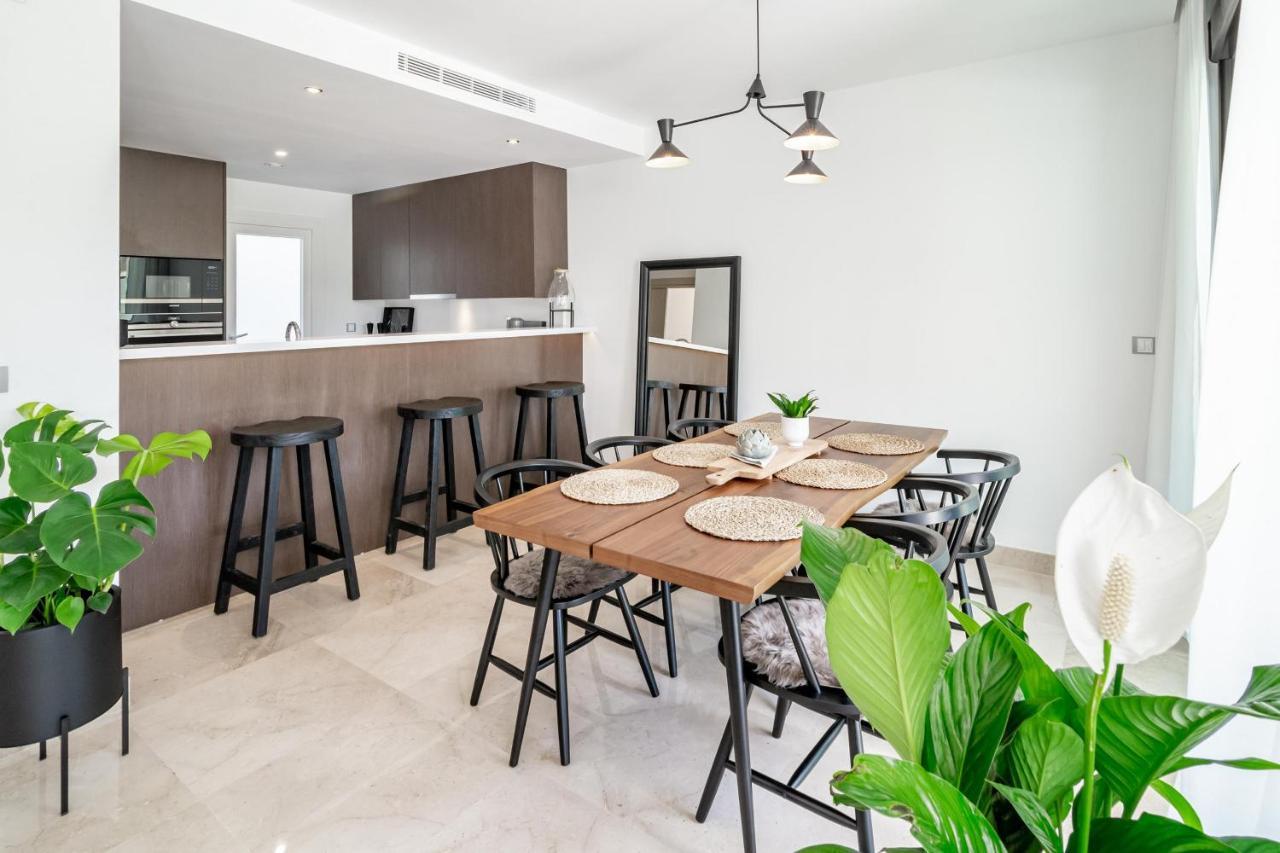 Gg- Modern Townhouse, Families & Couples Only Ferienhaus