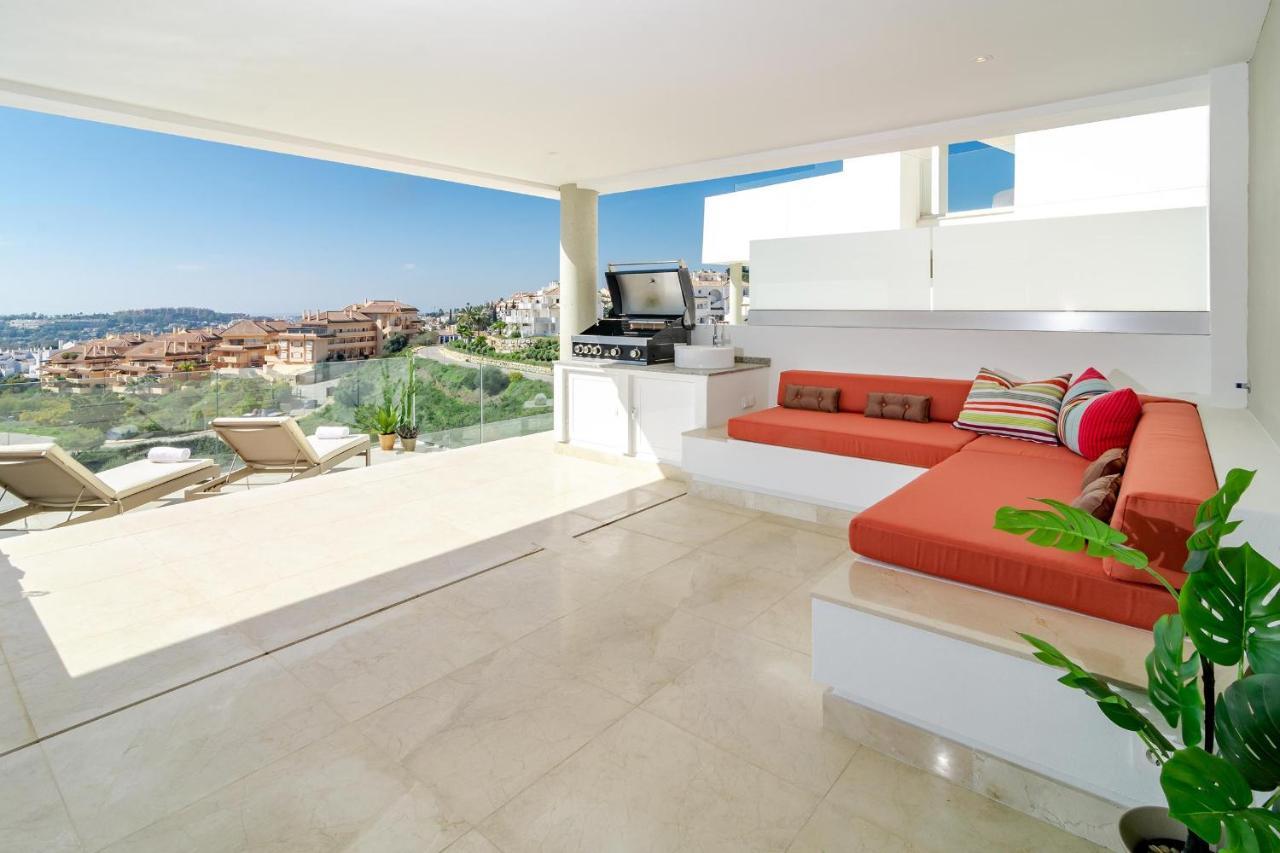 Lmr- Luxury Apartment, Private Pool, Stunning View, Families Only, Apartment Marbella