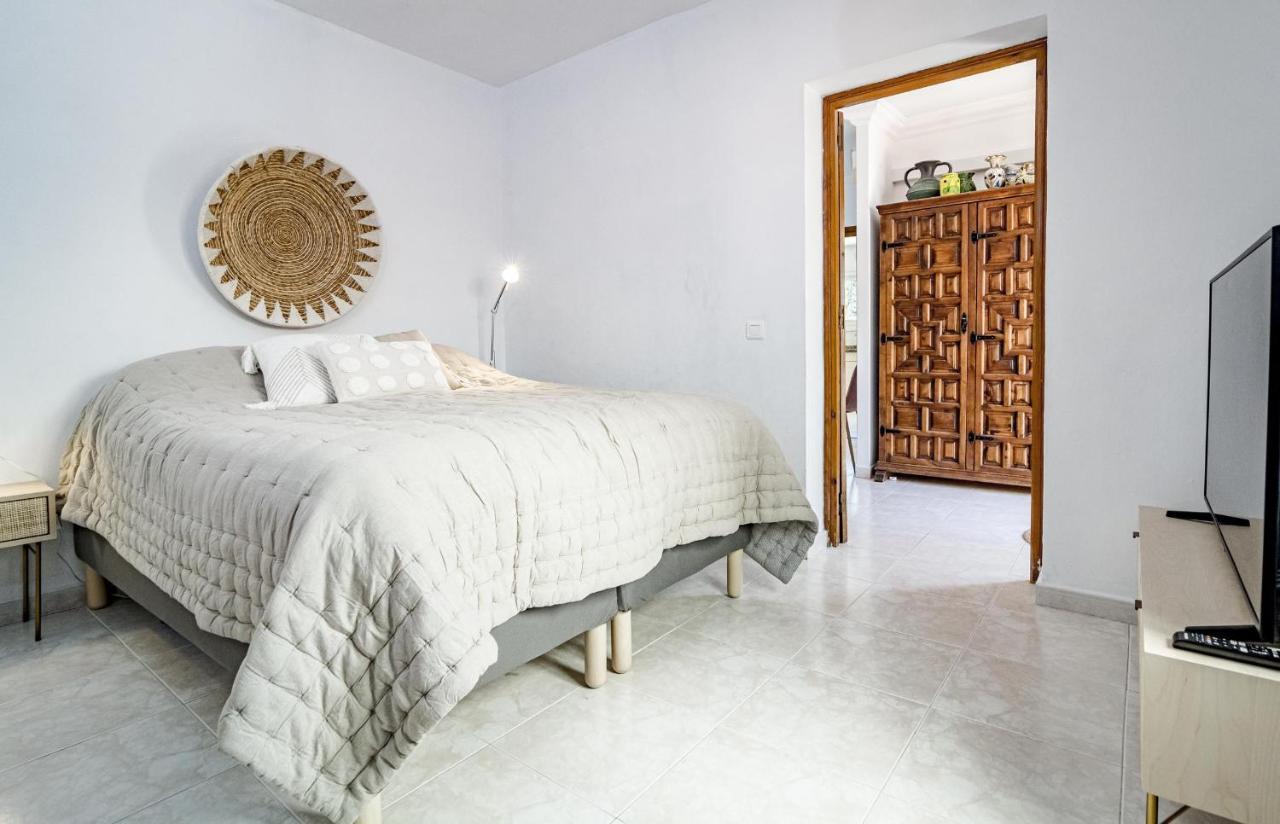 Fj- Finca With Private Pool, Families Only Villa *