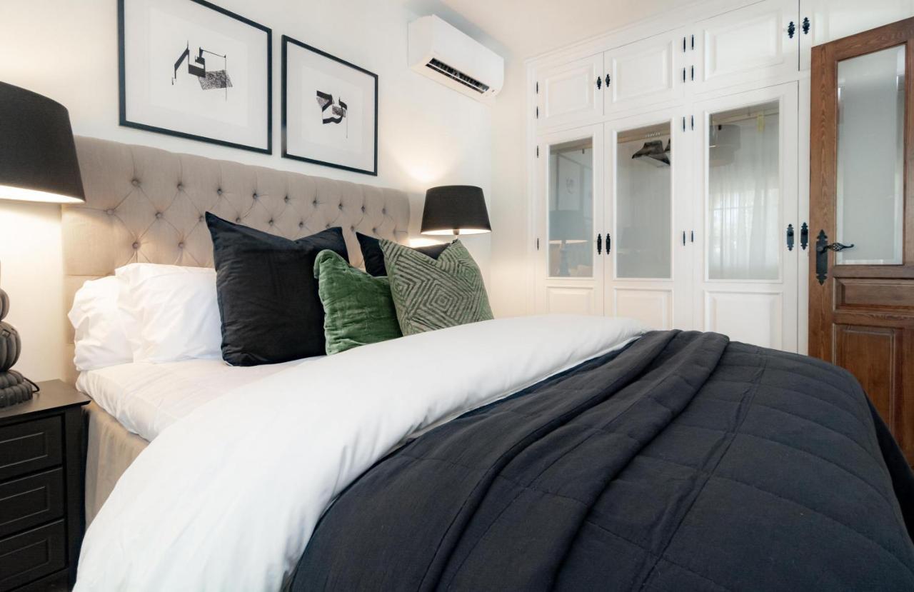 Cln- Spacious 6 Bedroom Next To Villa *