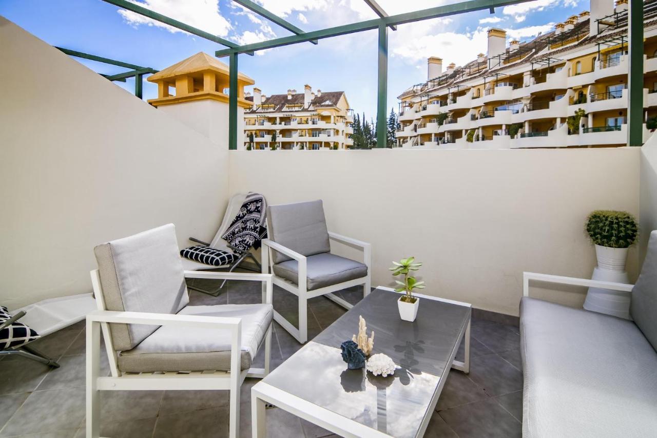 Sad-spacious 2 Bedroom Duplex Puerto Banus Apartment Marbella