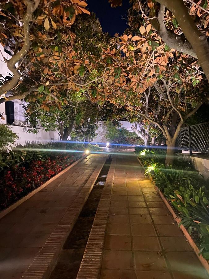 Jardines De Golondrinas With Sea Views Marbella