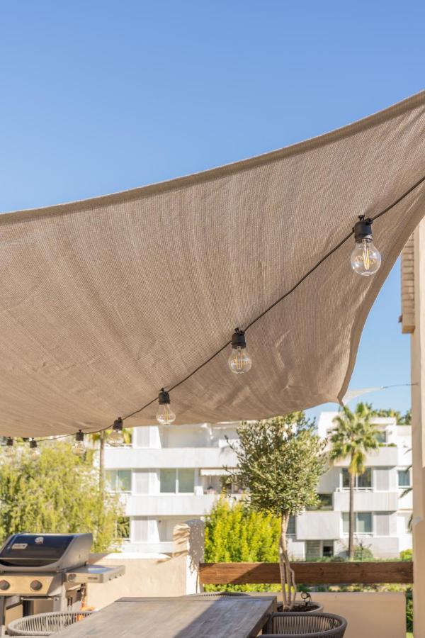 Glamorous 3br Penthouse Mins To Puerto Banus W/terrace Marbella