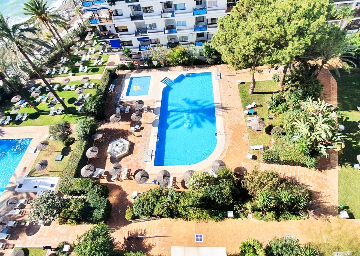 Skol 701. One Bedroom Duplex With Exceptional Sea Views. Apartment *