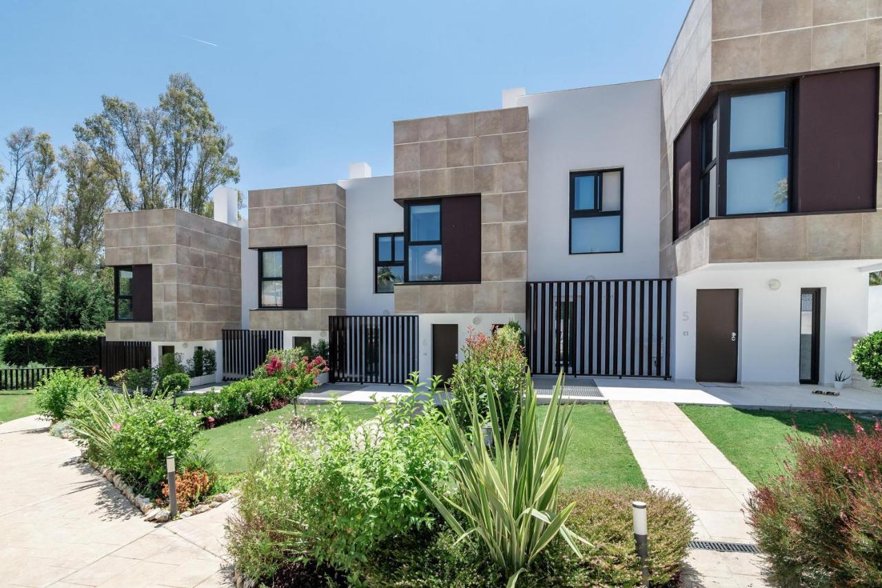 Gg- Modern Townhouse, Families & Couples Only Ferienhaus *