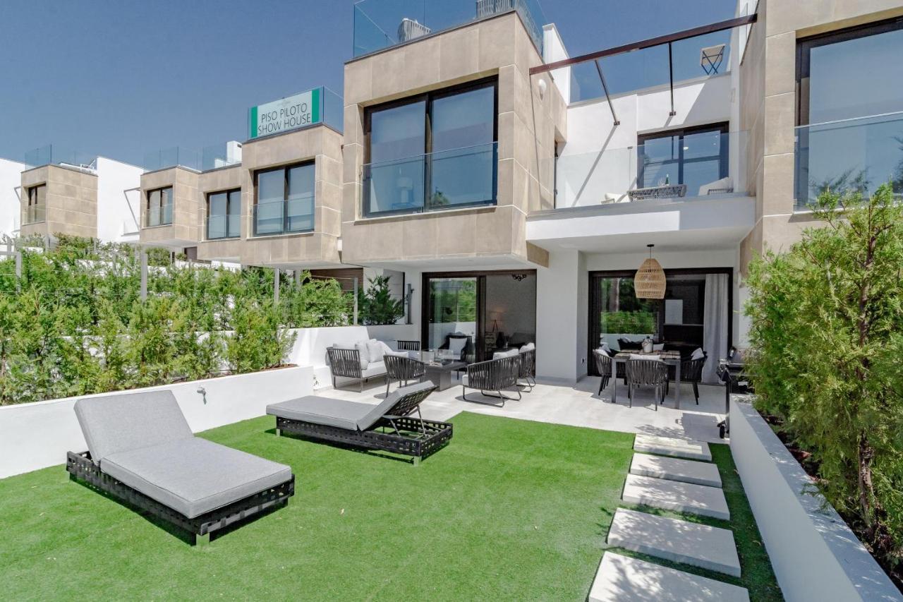 Ferienhaus Gg- Modern Townhouse, Families & Couples Only *