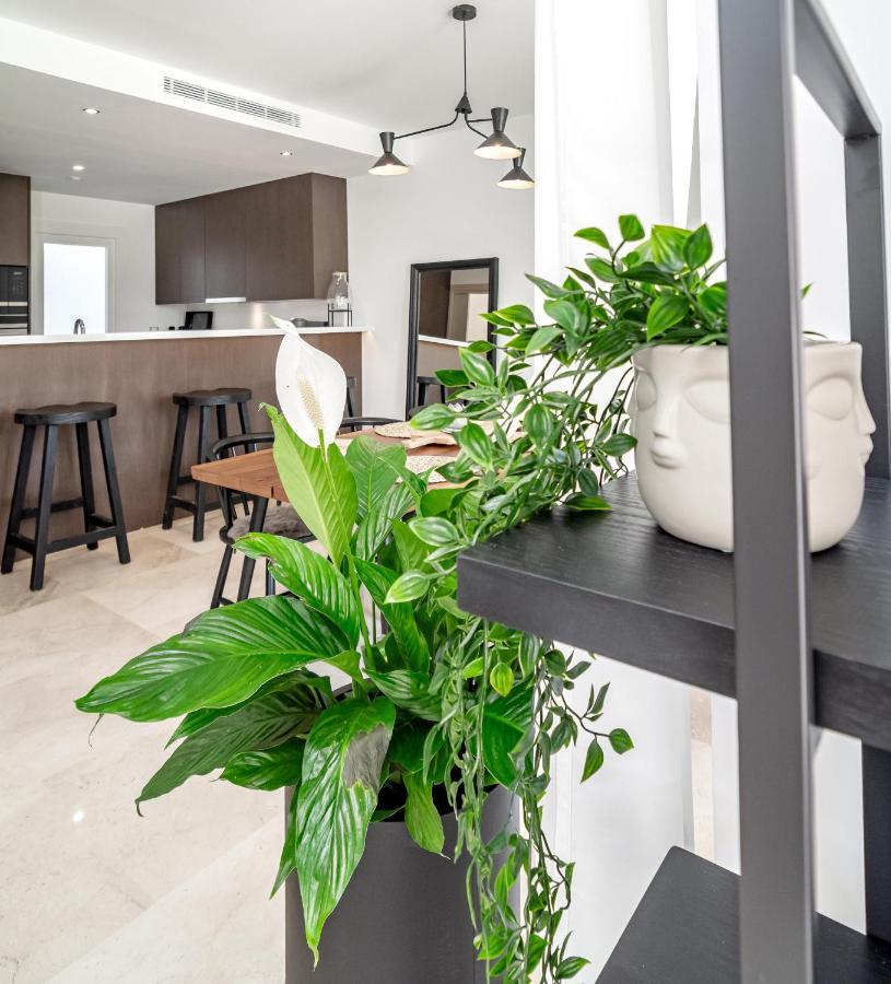 Gg- Modern Townhouse, Families & Couples Only