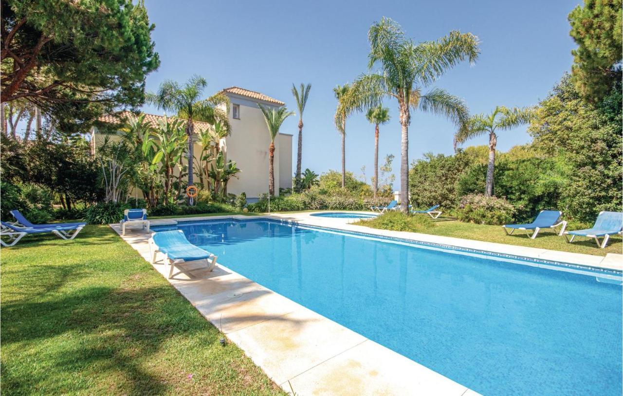 Apartment Beautiful In Marbella-cabopino With 2 Bedrooms, Wifi And Outdoor Swimming Pool *