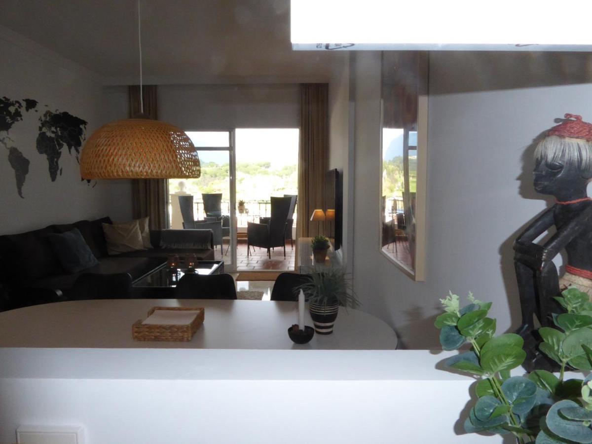 Aloha Gardens Near Puerto Banus With Breathtaking Mountain View Apartamento Marbella