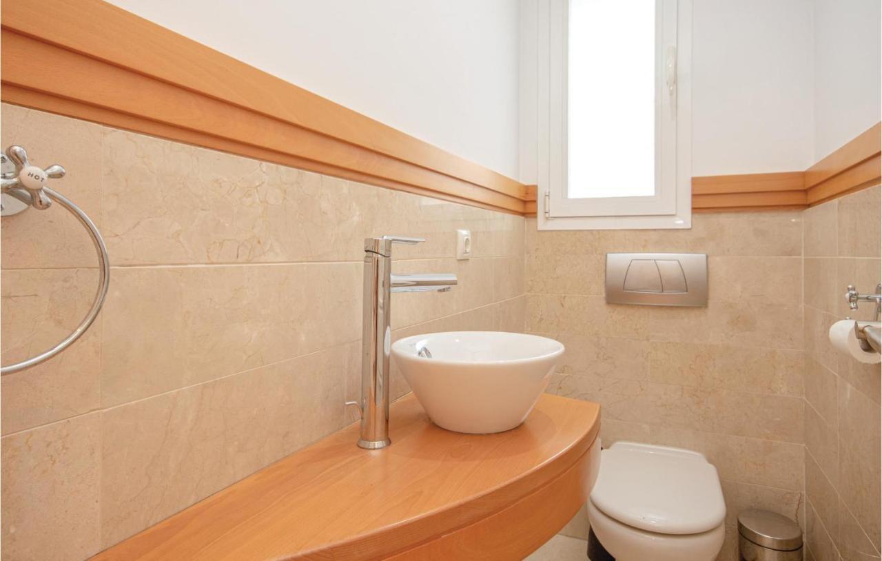 Beautiful In Marbella-cabopino With 2 Bedrooms, Wifi And Outdoor Swimming Pool Apartment