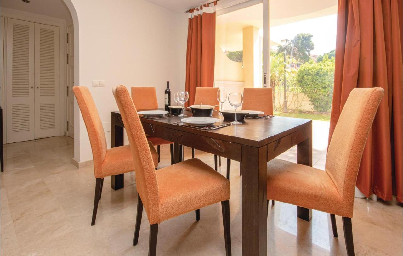 Apartment Beautiful In Marbella-cabopino With 2 Bedrooms, Wifi And Outdoor Swimming Pool