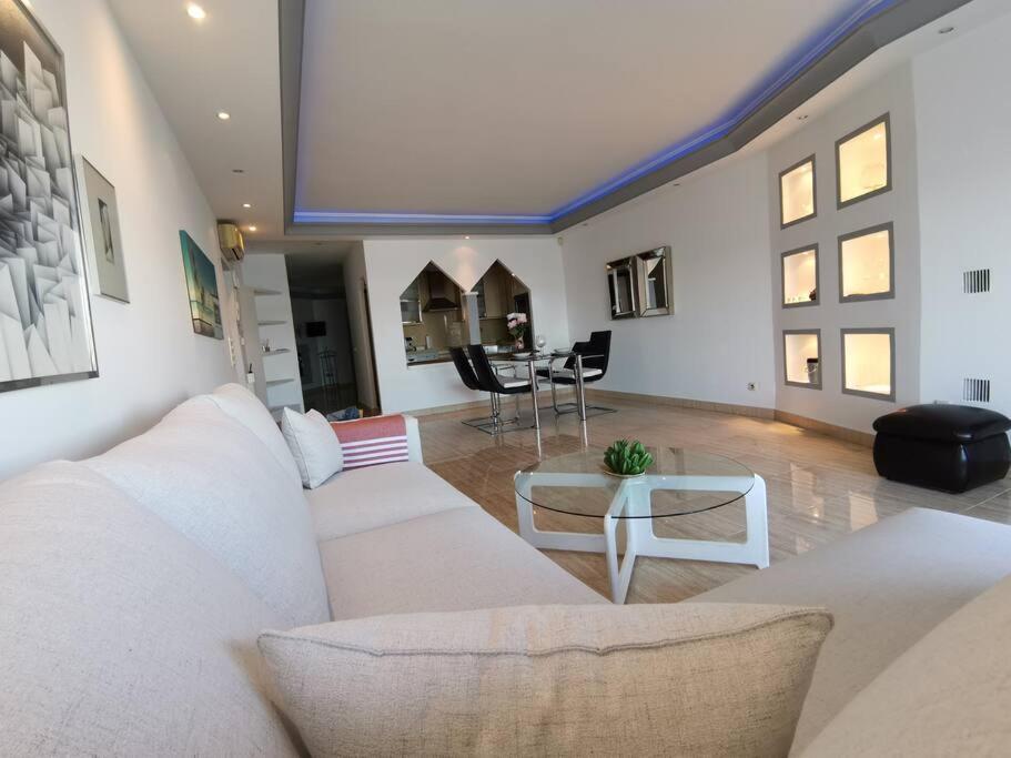 Sea Front In Puerto Banús Apartamento