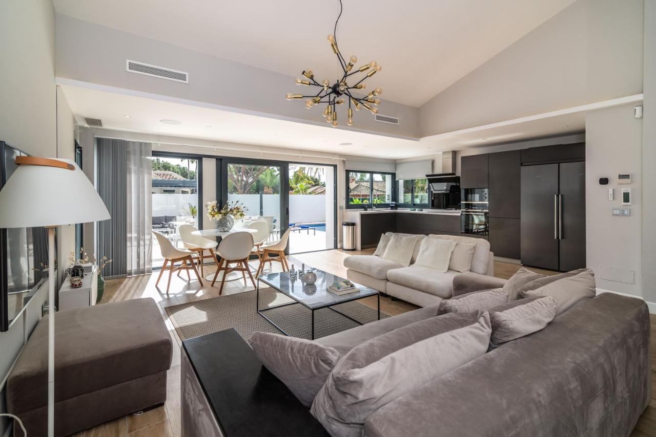 Vacation I Marbesa Beach, Pool, Direct Access To The Villa Marbella