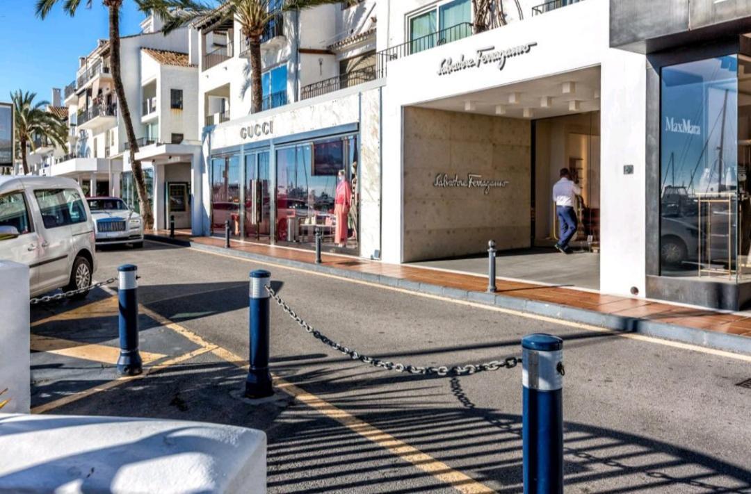 Central & Renovated Studio With Pool In Puerto Banus