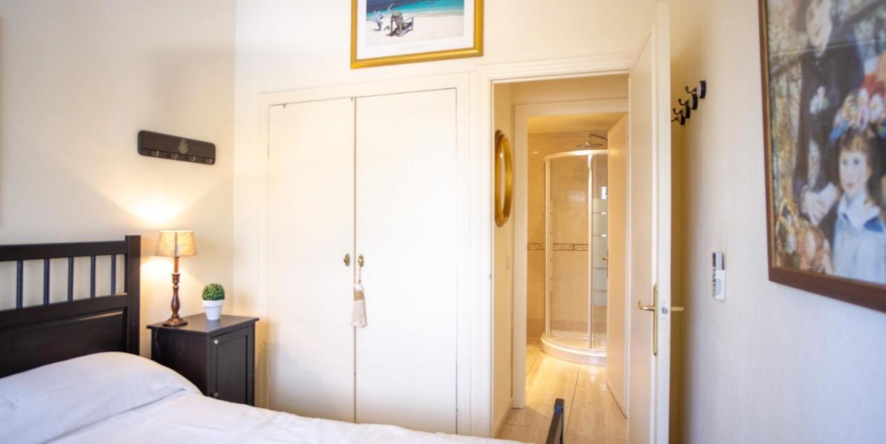 Skol 130. One Bedroom With Sea Views In Centre Apartment *