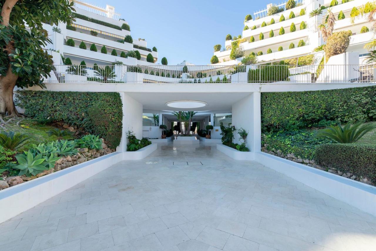 En Complejo Residencial Con Piscina * Marbella