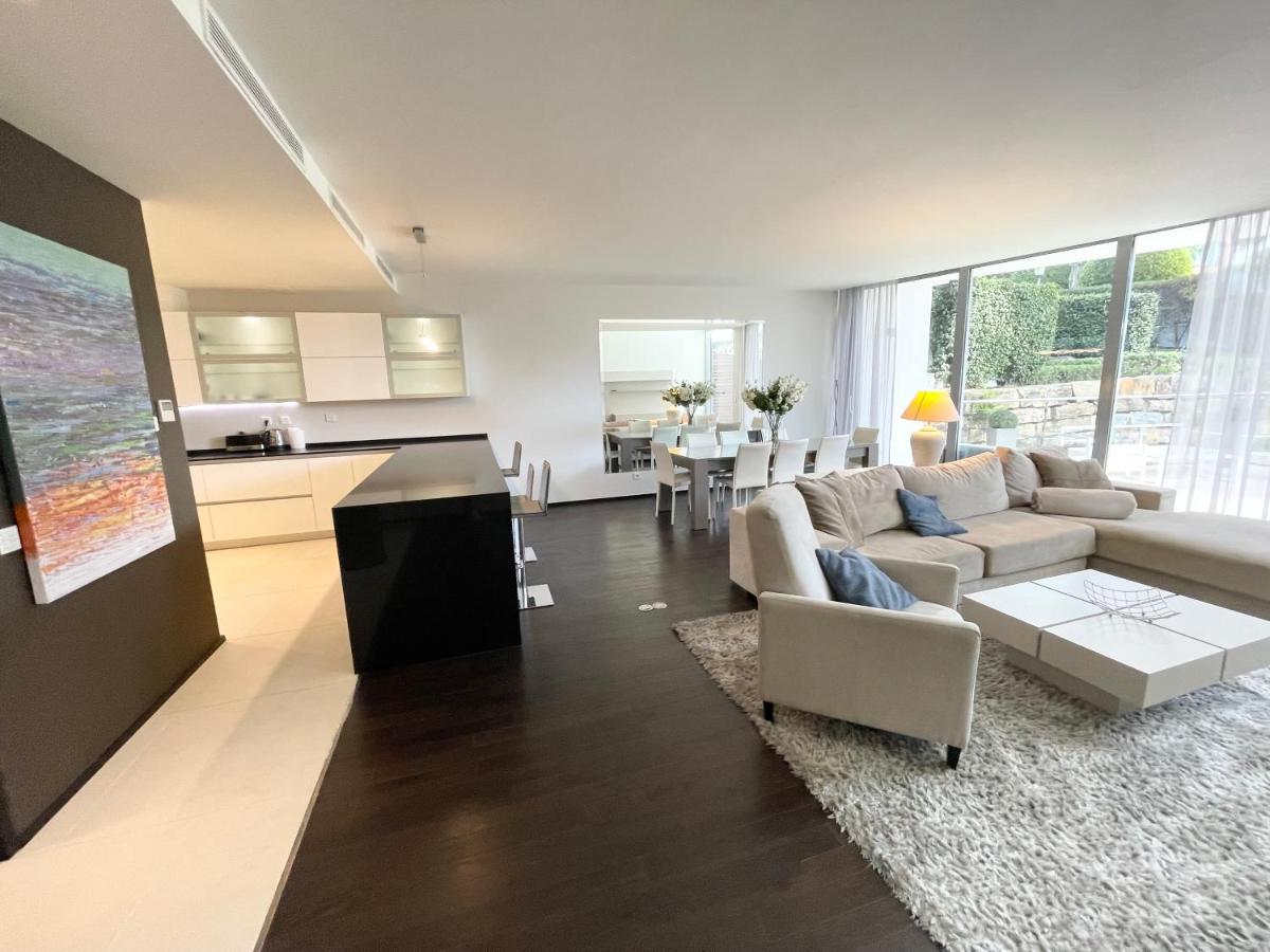 Modern In Gated Complex Sierra Blanca Villa *