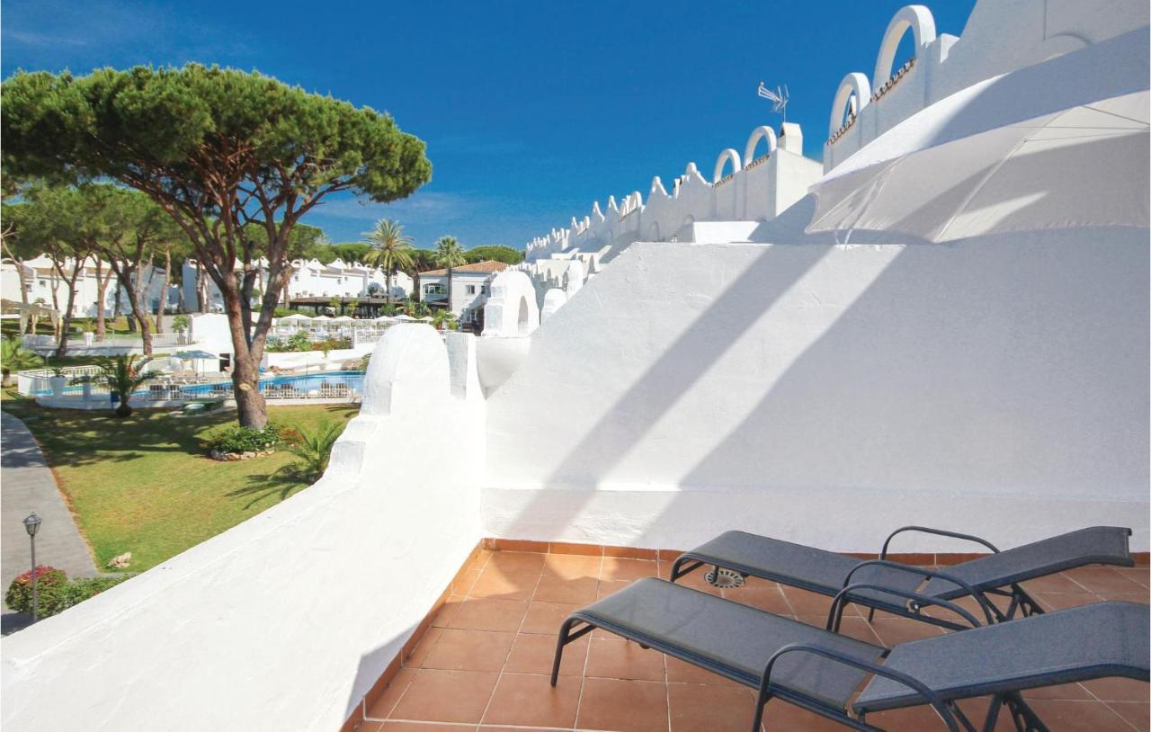 Beautiful In Marbella-las Chapas With 2 Bedrooms, Outdoor Swimming Pool And Swimming Pool Holiday home *