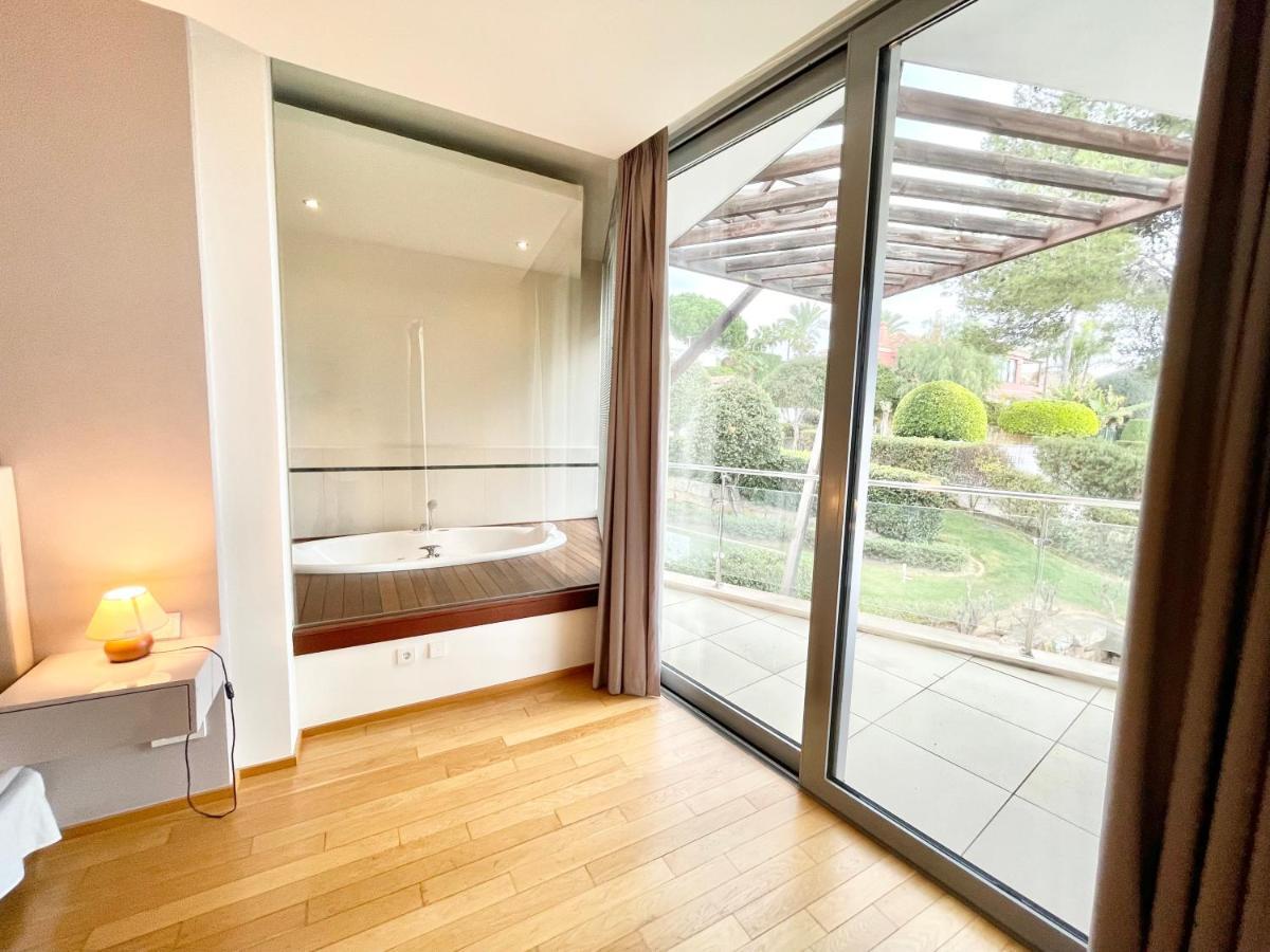 Modern In Gated Complex Sierra Blanca