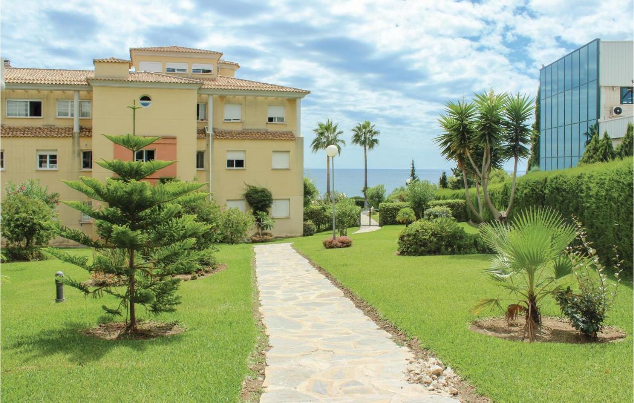 Apartment Stunning In With Swimming Pool Marbella