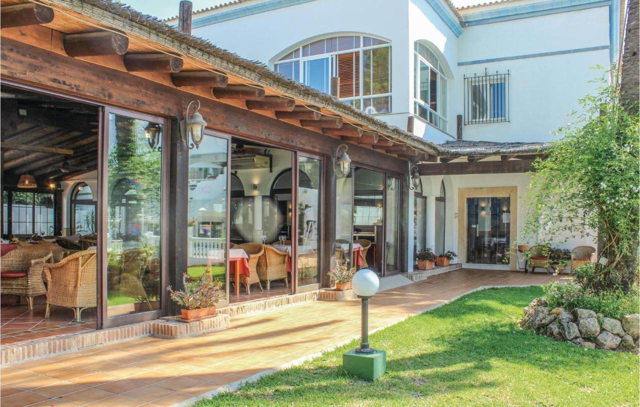 Beautiful In Marbella-las Chapas With 2 Bedrooms, Outdoor Swimming Pool And Swimming Pool Holiday home