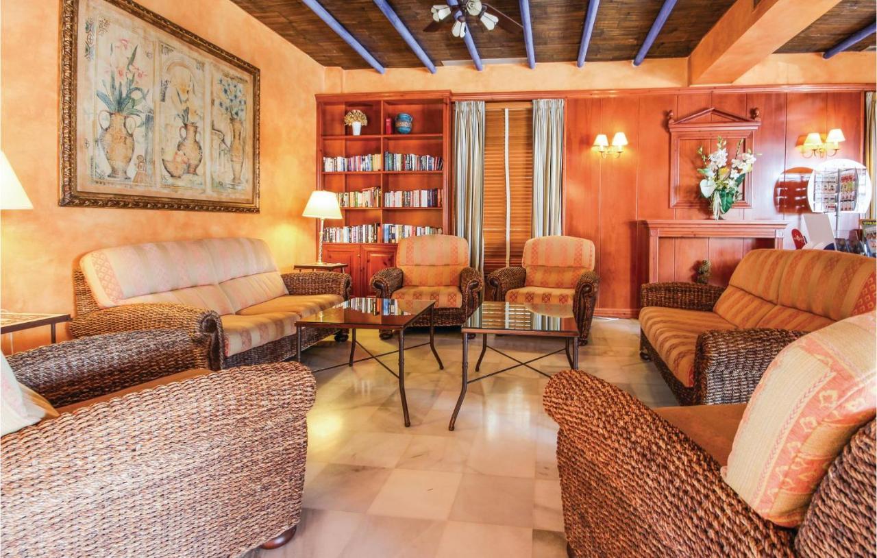 Holiday home Beautiful In Marbella-las Chapas With 2 Bedrooms, Outdoor Swimming Pool And Swimming Pool