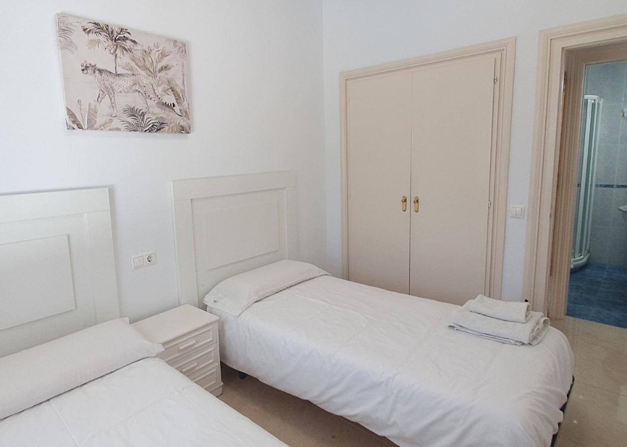 Apartment Skol 128 - Great 1-bedroom With Sea Views Marbella