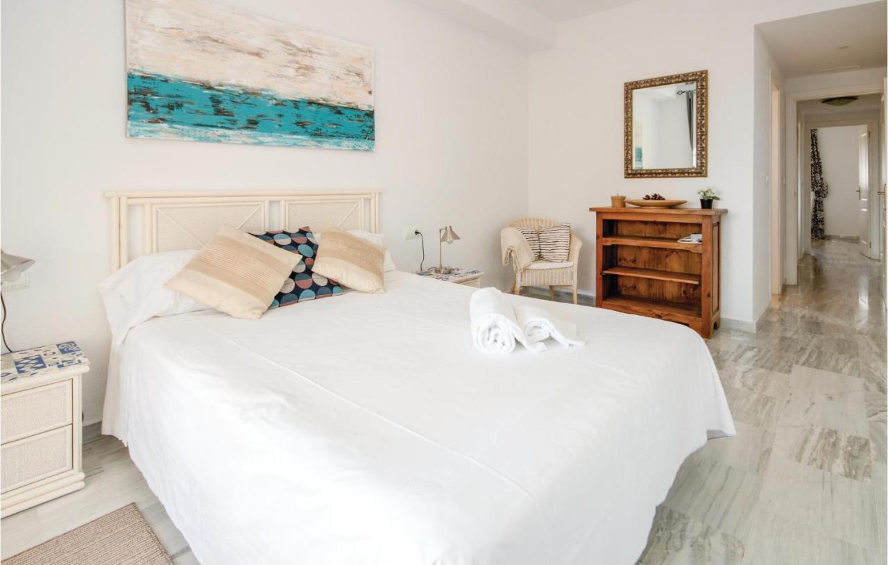 Apartment Stunning In With Swimming Pool *