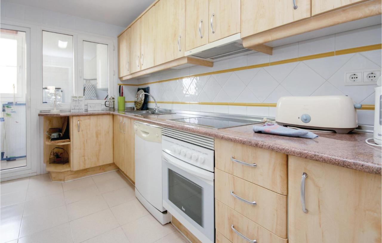 Apartment Stunning In With Swimming Pool Marbella