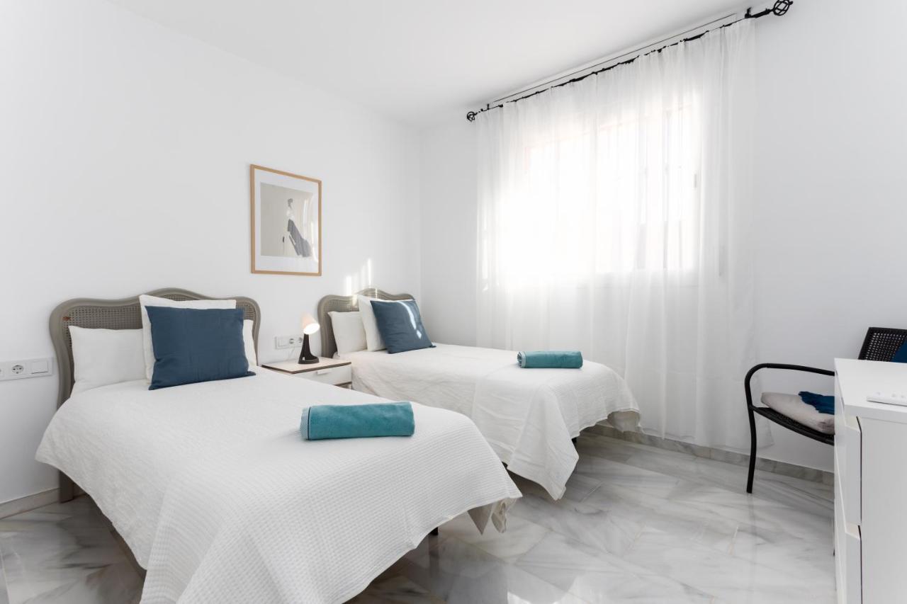Golden Mile Luxury Ground Floor Near Puente Apartamento