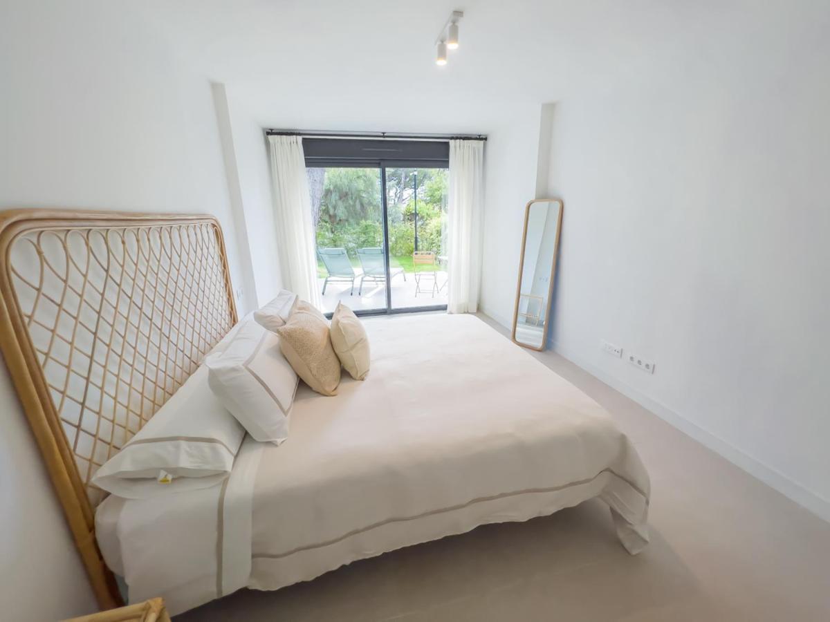 Bajo Con Jardin En La Milla De Oro Marbella