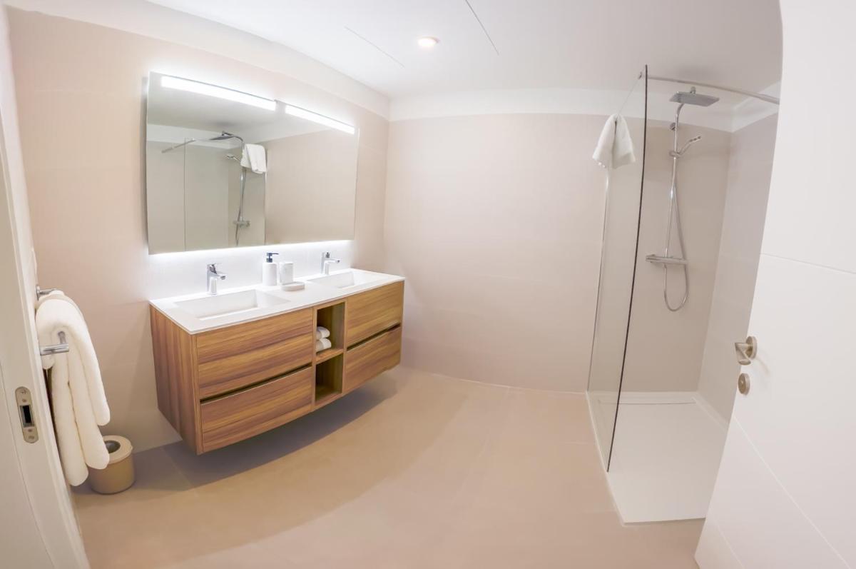 Bajo Con Jardin En La Milla De Oro Apartamento Marbella