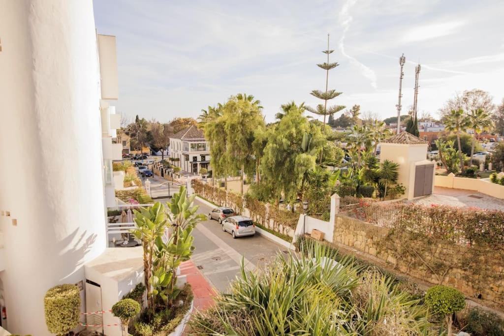 Apartamento Contemporary Across Club Marbella