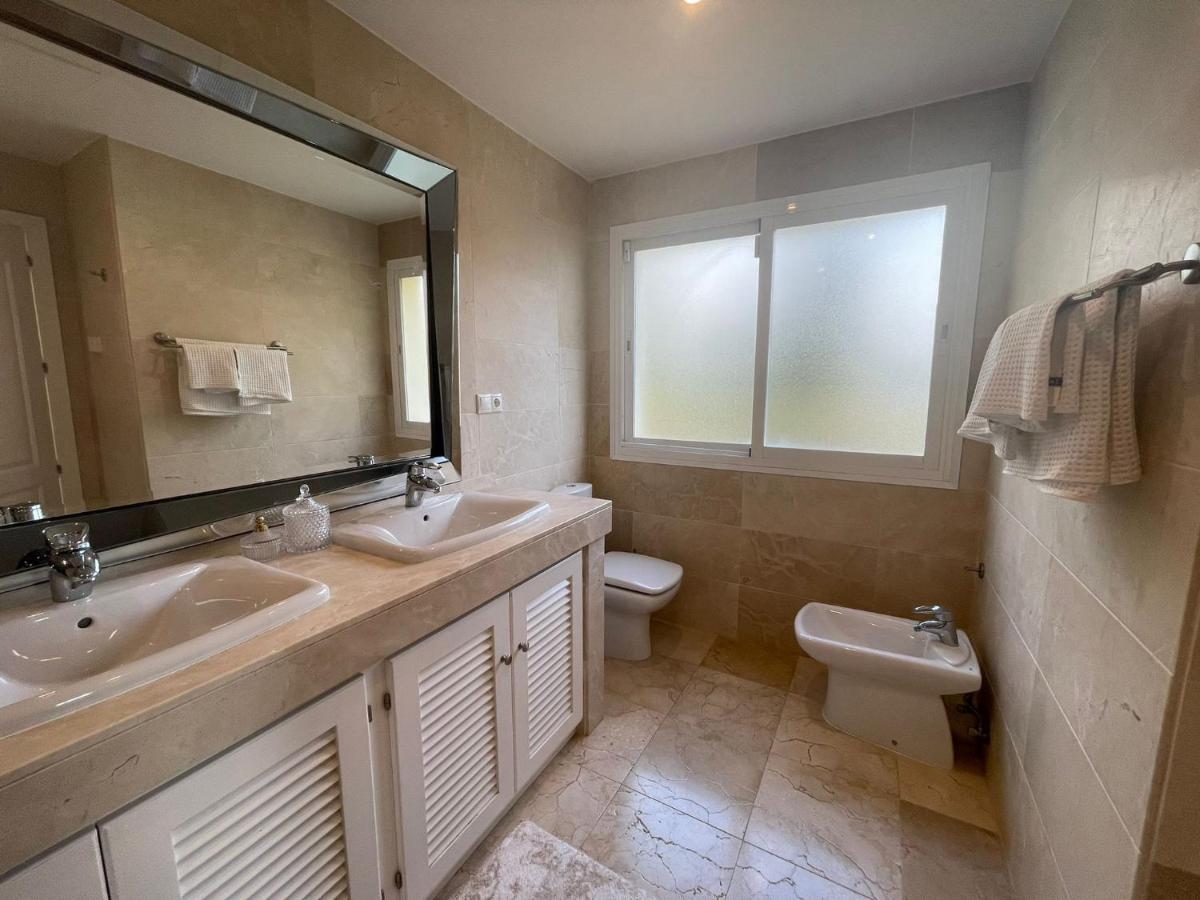 Villa Olga Marbella- Golden Mile -breathtaking Sea View- Private Pool