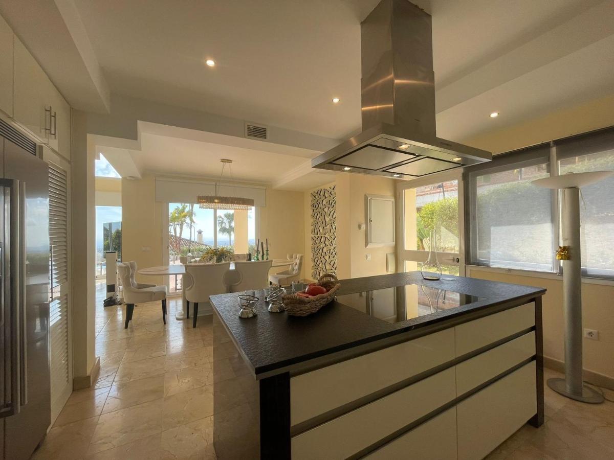 Olga Marbella- Golden Mile -breathtaking Sea View- Private Pool Villa Marbella